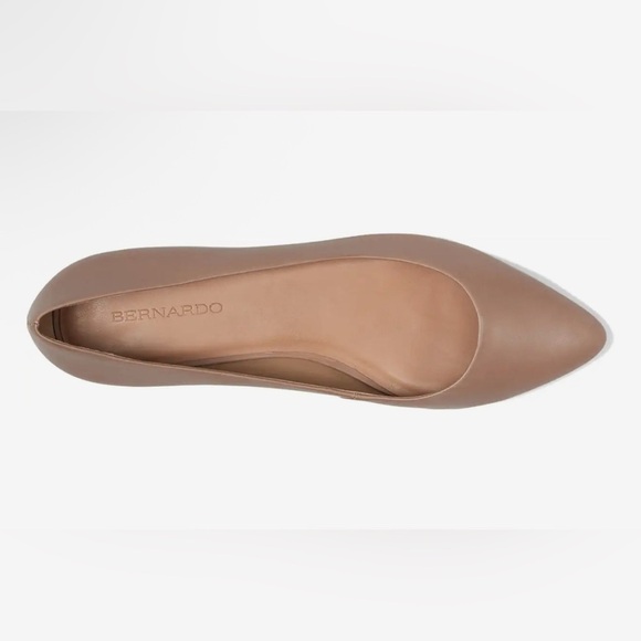 Bernardo Fritz Women's Beige Ballet Flats Pointed Toe Size 8.5 - Picture 7 of 11
